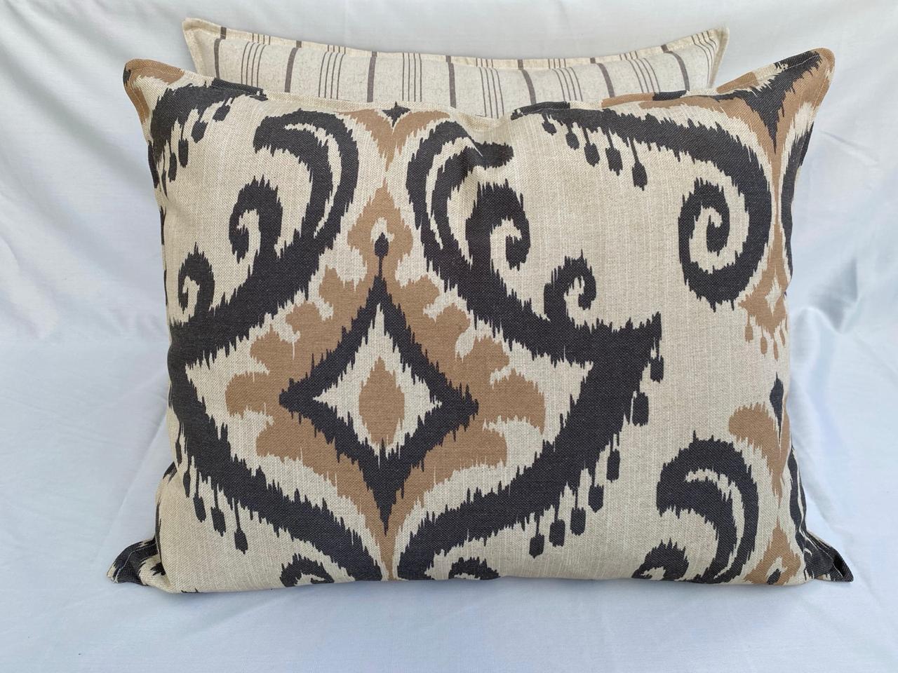 Almofada Estampada Geo Marrom